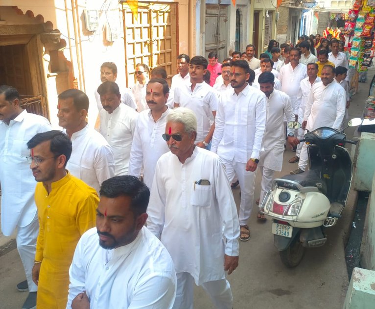 स्थानक में धर्मसभा आयोजित, नवकार मंत्र का सामूहिक जाप किया