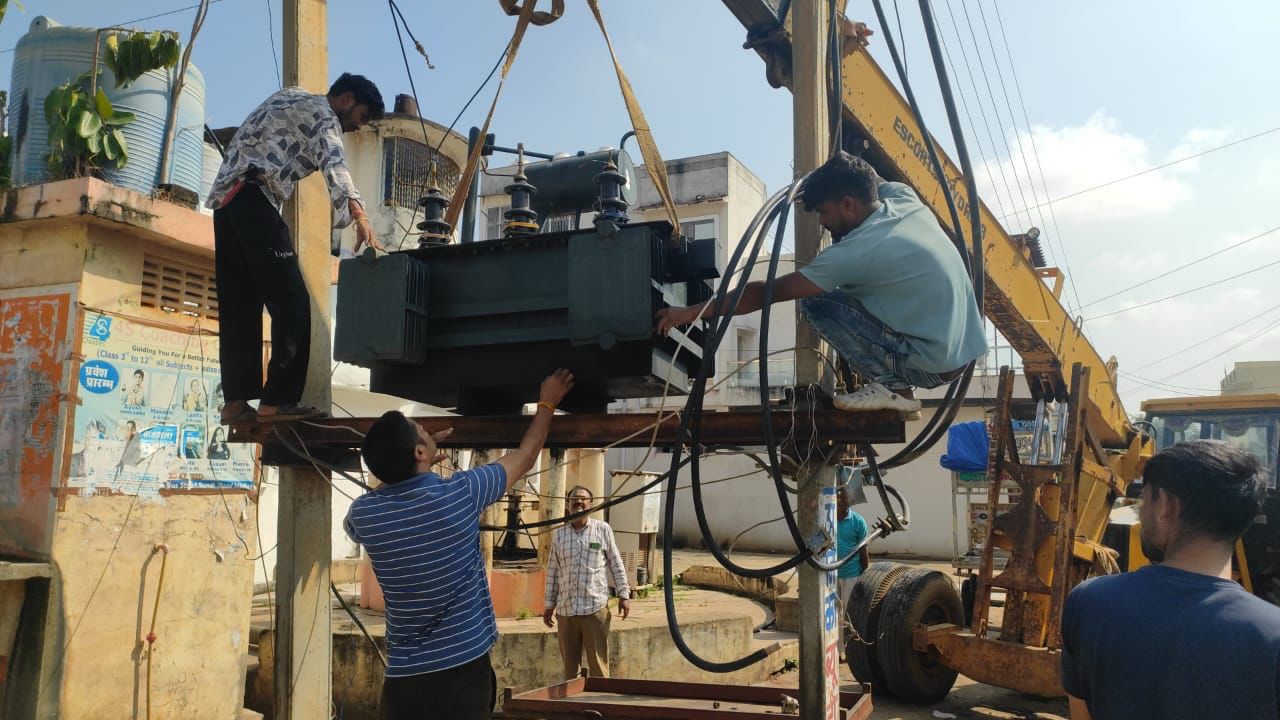 14 घंटे बिजली गुल, आमजन परेशान, विद्युत विभाग पर लापरवाही का आरोप