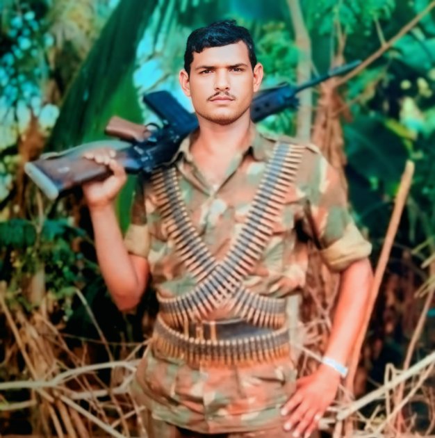 बिजौलिया क्षेत्र से इंडियन आर्मी में जाने वाले सबसे पहले युवा थे,1976 में ज्वॉइन की थी आर्मी