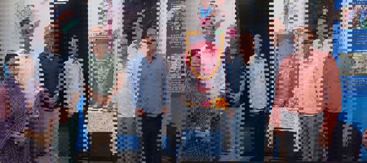 शिक्षा पर दिया जोर