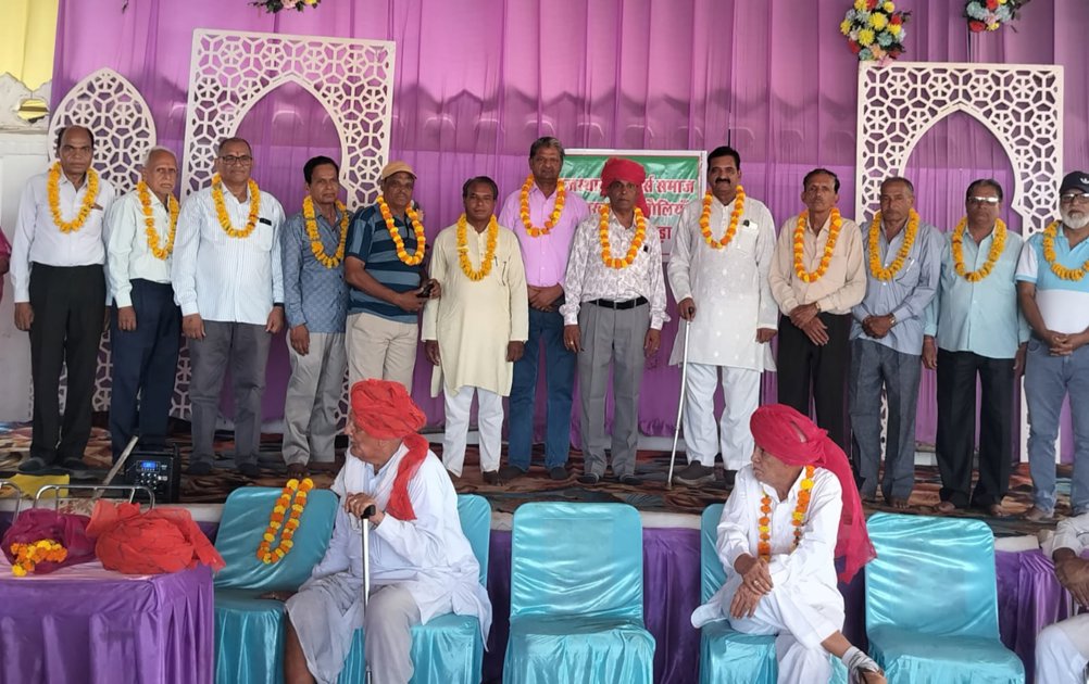  लक्ष्मीनारायण ब्रह्मभट बने अध्यक्ष, 80 वर्ष से अधिक आयु के 11 पेंशनर्स सम्मानित