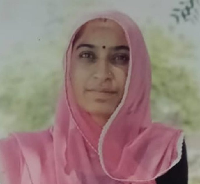 आभूषण व दस्तावेज भी साथ ले गई, पुलिस में कराई रिपोर्ट