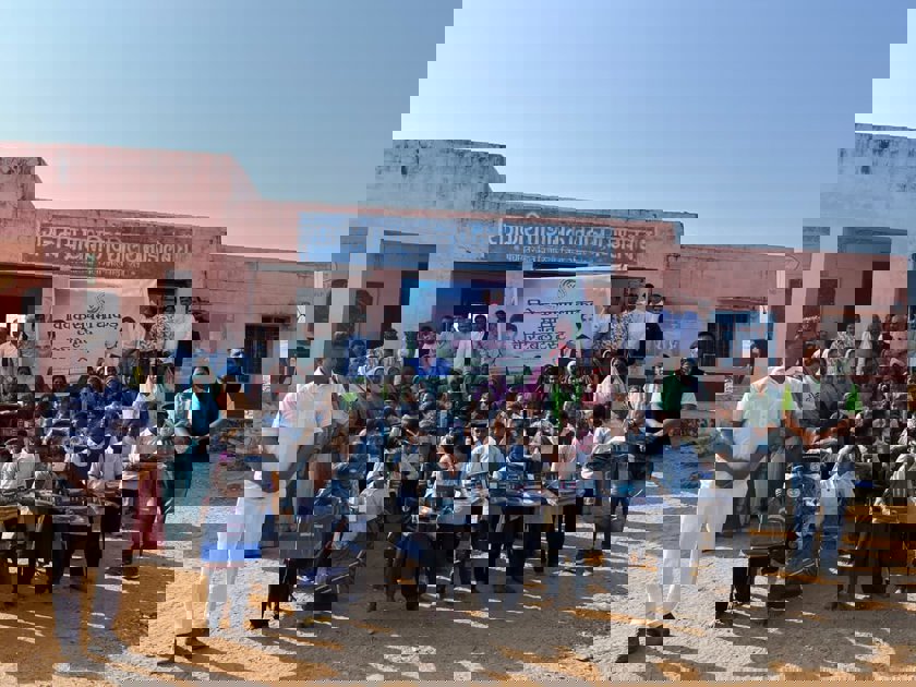  मांडलगढ़ विधानसभा क्षेत्र में दो दिवसीय जनहित कार्य, कंबल–स्कूल बैग–फल वितरण व गौसेवा सम्पन्न