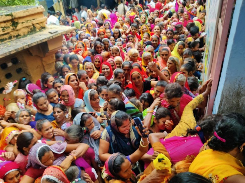 तिलस्वां महादेव में उमड़ा आस्था का सैलाब, एक लाख श्रद्धालुओं ने किए भोलेनाथ के दर्शन