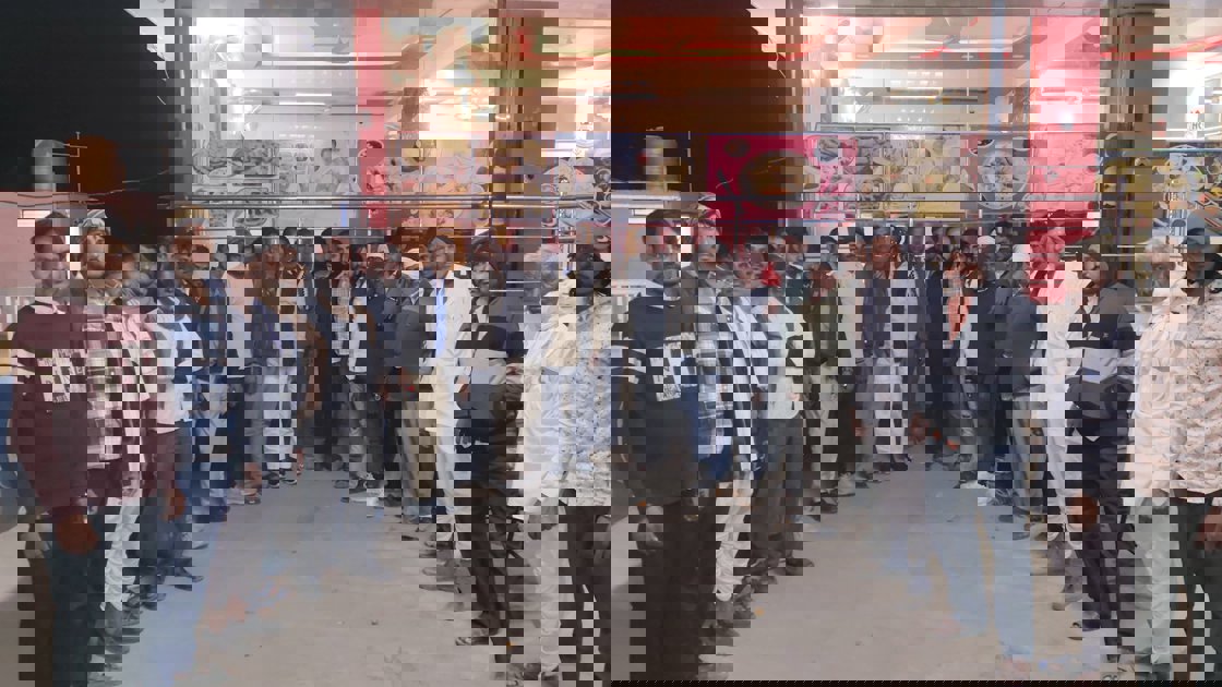 भाजपा में शामिल लोगों को दुपट्टा पहनकर किया स्वागत