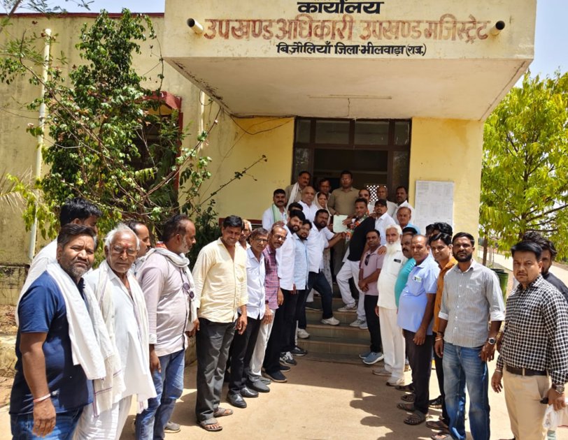 बोले- आम आदमी और किसान दोनों परेशान, एसडीएम को दिया ज्ञापन