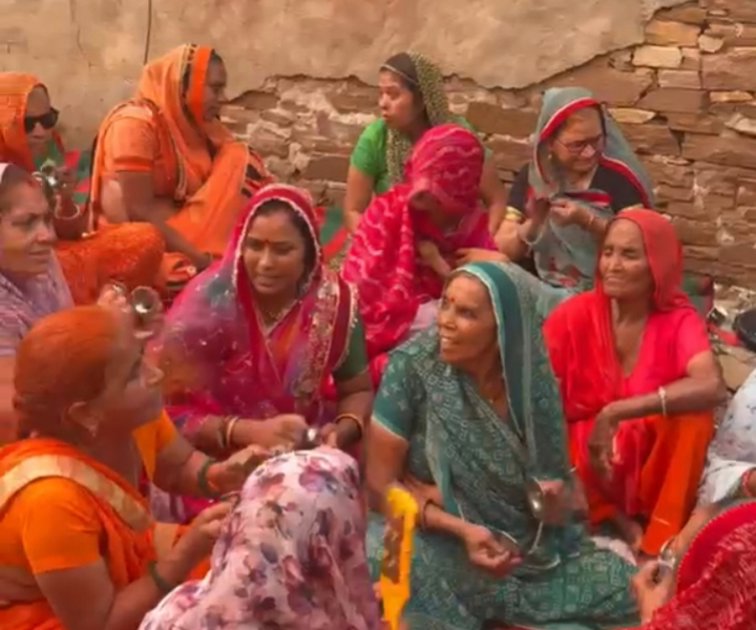 कन्या भोज का भी हुआ आयोजन 
