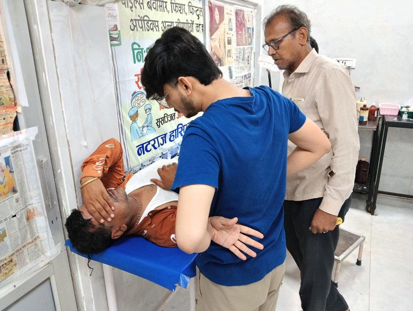  पैर फटा, हेलमेट ने बचाई जान