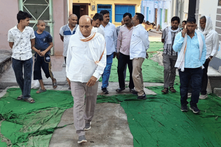 सड़क तुड़वाकर दोबारा बनाने के दिए आदेश