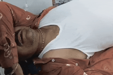  पैर फटा, हेलमेट ने बचाई जान